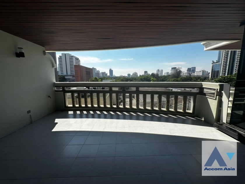 8  3 br Apartment for rent and sale in Ploenchit ,Bangkok BTS Ratchadamri at High rise and Peaceful AA43509