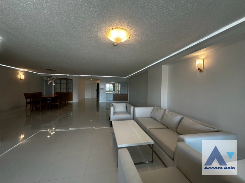  1  3 br Apartment for rent and sale in Ploenchit ,Bangkok BTS Ratchadamri at High rise and Peaceful AA43509