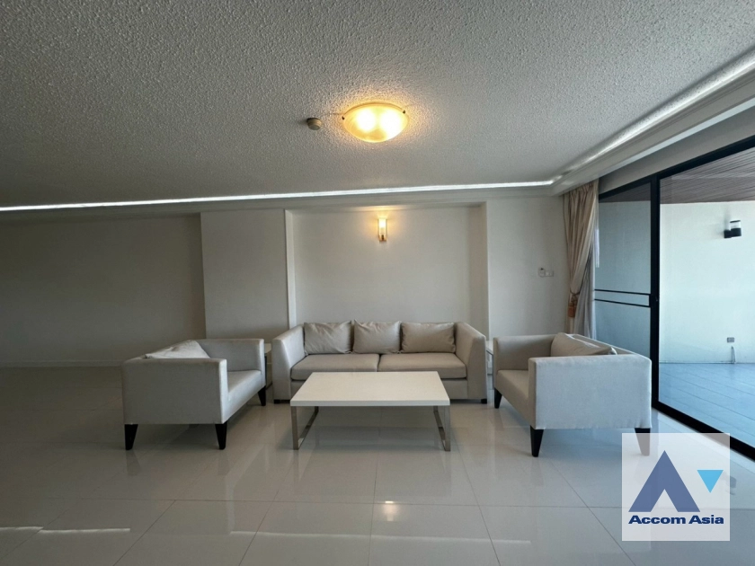  1  3 br Apartment for rent and sale in Ploenchit ,Bangkok BTS Ratchadamri at High rise and Peaceful AA43509
