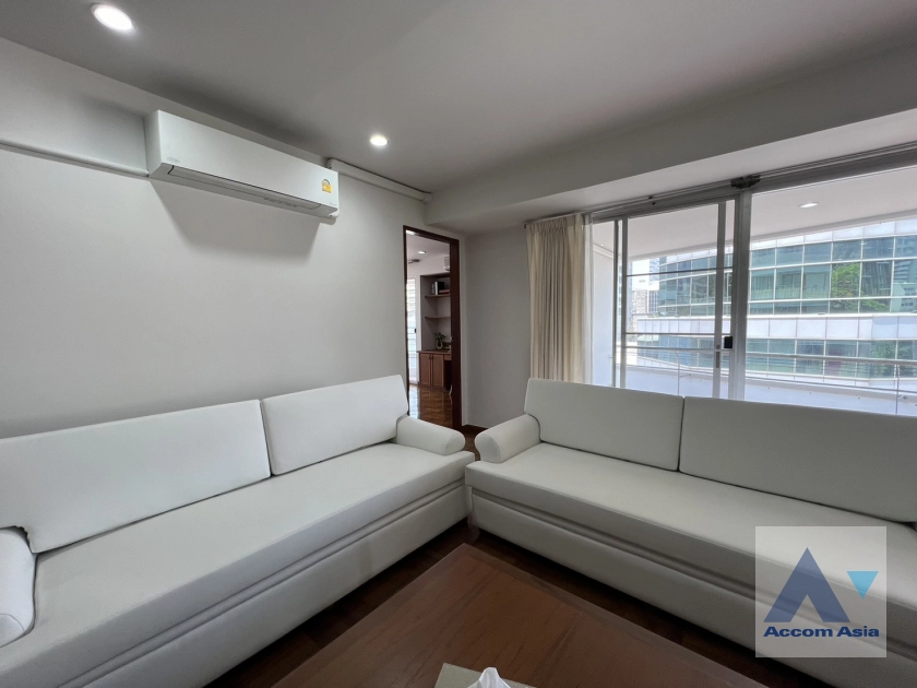 5  3 br Apartment for rent and sale in Ploenchit ,Bangkok BTS Ratchadamri at High rise and Peaceful AA43509