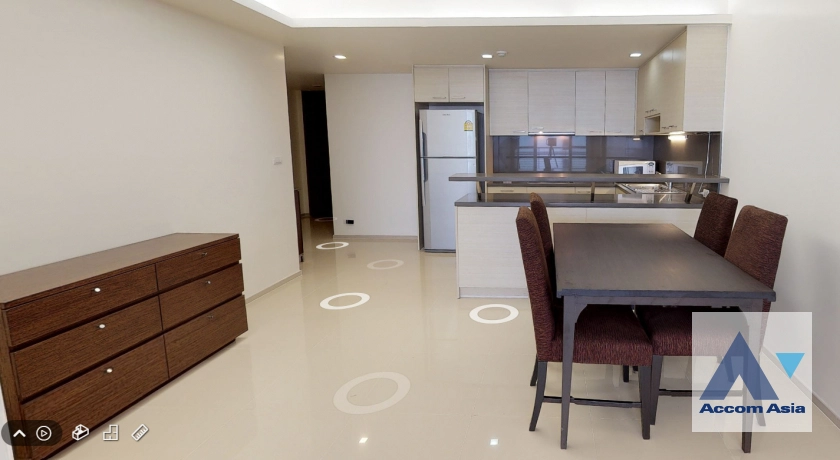 unit 3 Bedrooms  Apartment For Rent in Sukhumvit, Bangkok  near BTS Asok - MRT Sukhumvit (AA43512)