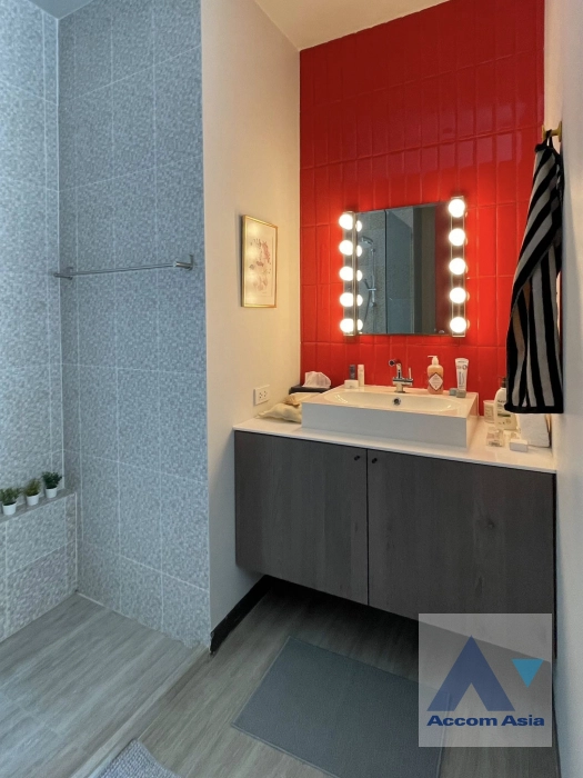 7  1 br Condominium For Rent in Sathorn ,Bangkok BRT Thanon Chan at The Lofts Yennakart AA43514