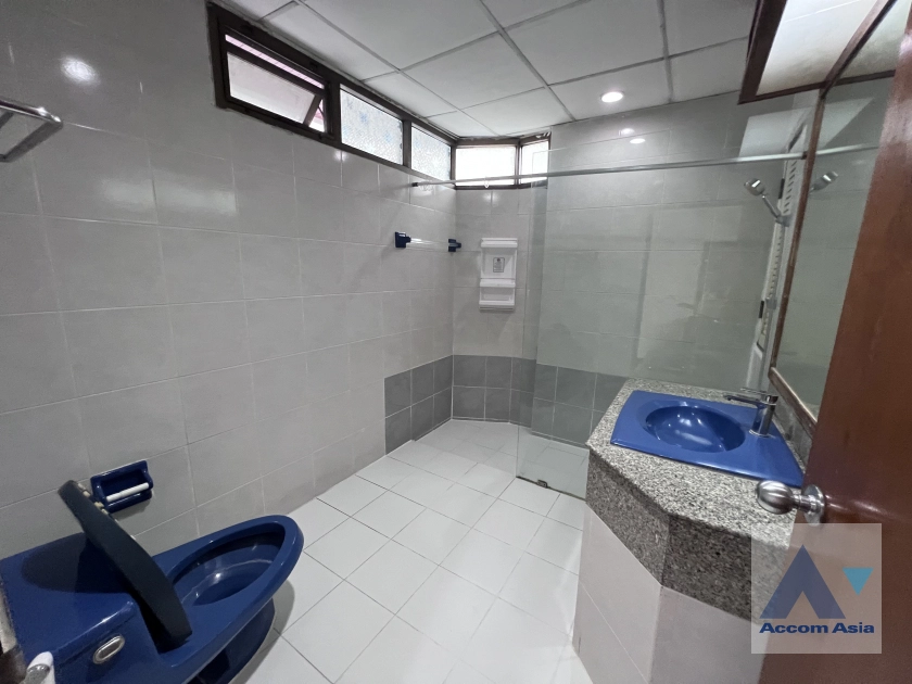 11  3 br Apartment for rent and sale in Sukhumvit ,Bangkok BTS Asok - MRT Sukhumvit at Suite For Family AA43525