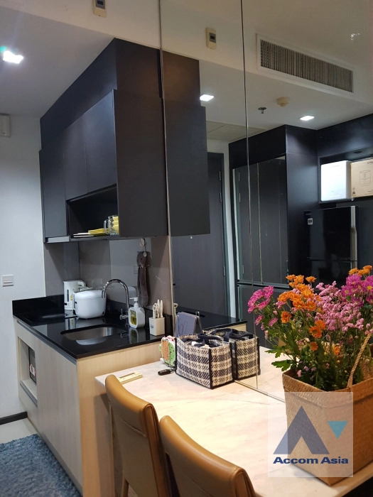 unit 1 Bedroom  Condominium For Rent in Sukhumvit, Bangkok  near BTS Asok - MRT Sukhumvit (AA43529)