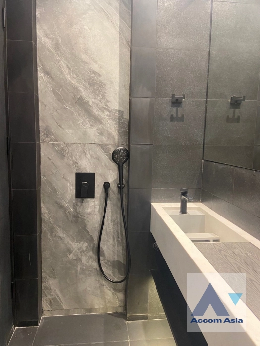 12  3 br House For Sale in Ratchadaphisek ,Bangkok MRT Ratchadaphisek at L SCAPE Ratchada 20 AA43530