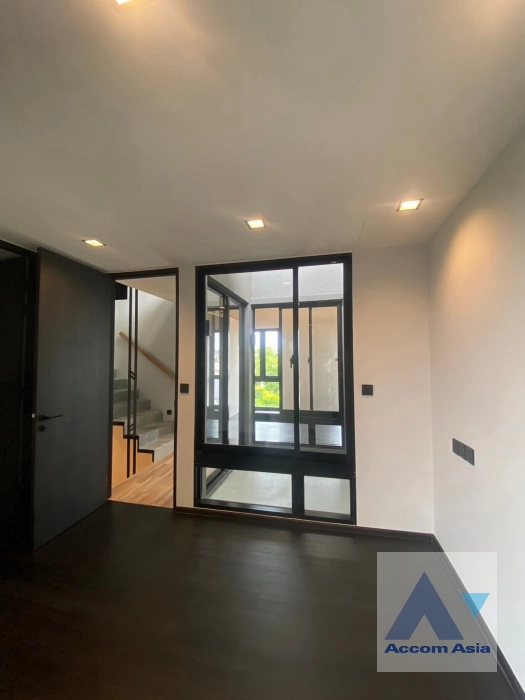 8  3 br House For Sale in Ratchadaphisek ,Bangkok MRT Ratchadaphisek at L SCAPE Ratchada 20 AA43530