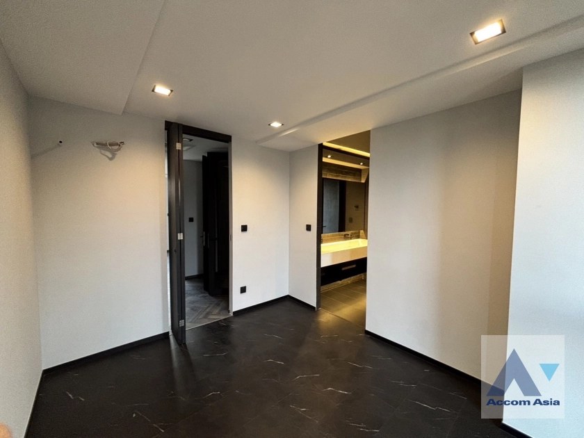 11  3 br House For Sale in Ratchadaphisek ,Bangkok MRT Ratchadaphisek at L SCAPE Ratchada 20 AA43530