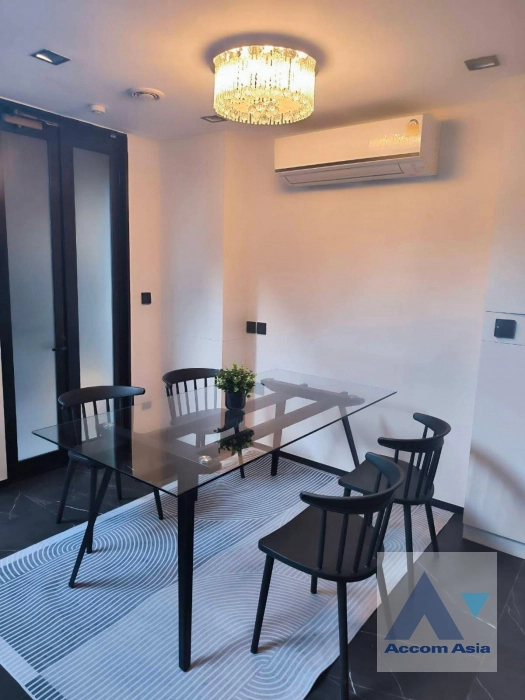  1  3 br House for rent and sale in Ratchadaphisek ,Bangkok MRT Ratchadaphisek at L SCAPE Ratchada 20 AA43531