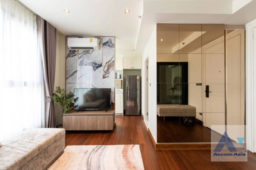  1  1 br Condominium For Rent in Rama 3 ,Bangkok BTS Saphan Taksin at Altitude Symphony Condominium AA43532