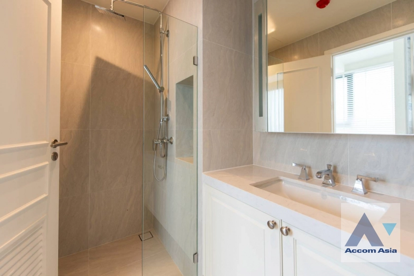 10  1 br Condominium For Rent in Rama 3 ,Bangkok BTS Saphan Taksin at Altitude Symphony Condominium AA43532