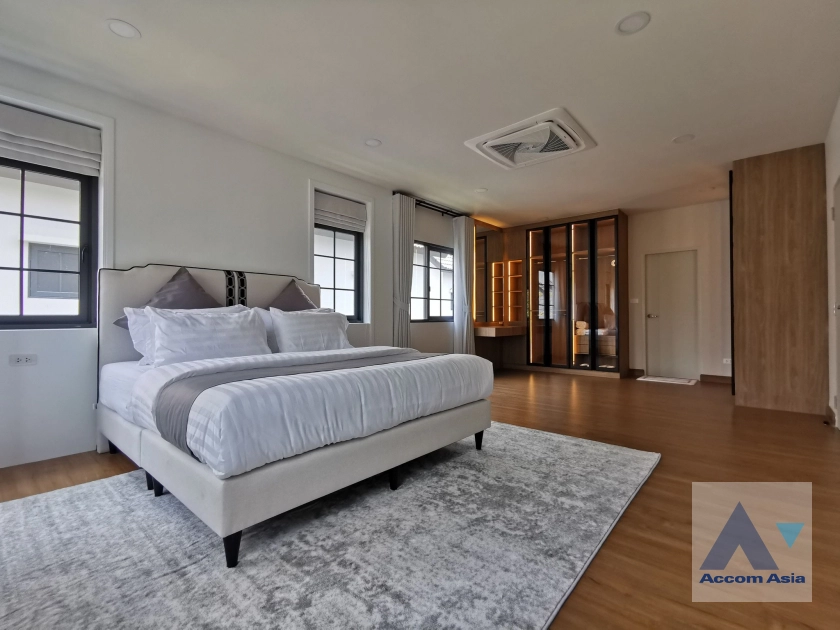 7  5 br House For Rent in Samutprakan ,Samutprakan  at Centro Bangna AA43533