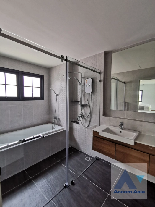 12  5 br House For Rent in Samutprakan ,Samutprakan  at Centro Bangna AA43533