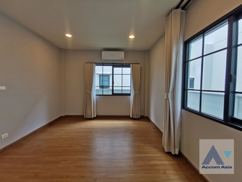 14  5 br House For Rent in Samutprakan ,Samutprakan  at Centro Bangna AA43533