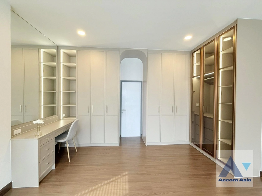 15  5 br House For Rent in Samutprakan ,Samutprakan BTS Bang Na at The City Bangna AA43537