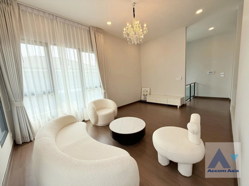 unitFully furnished House for rent 5 beds in compound at The City Bangna (AA43537)