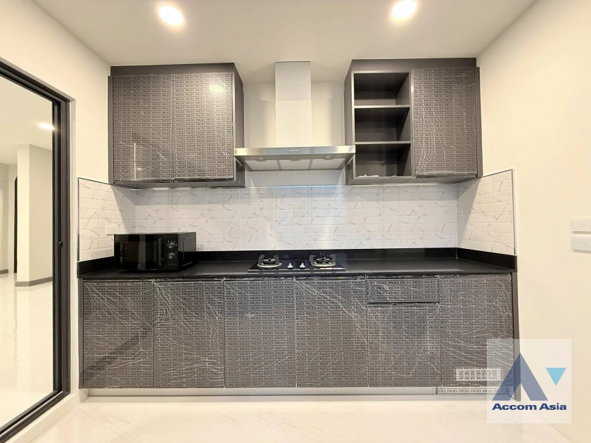 7  5 br House For Rent in Samutprakan ,Samutprakan BTS Bang Na at The City Bangna AA43537