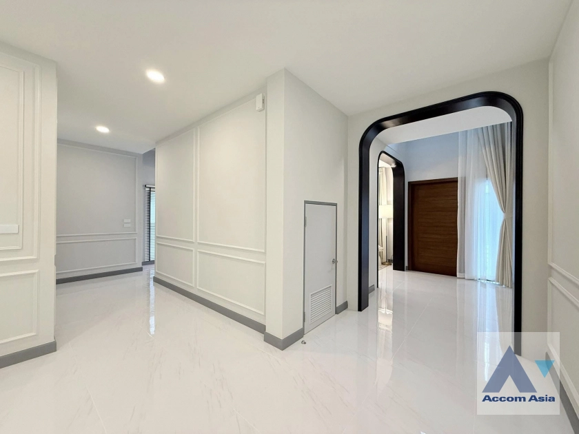 9  5 br House For Rent in Samutprakan ,Samutprakan BTS Bang Na at The City Bangna AA43537