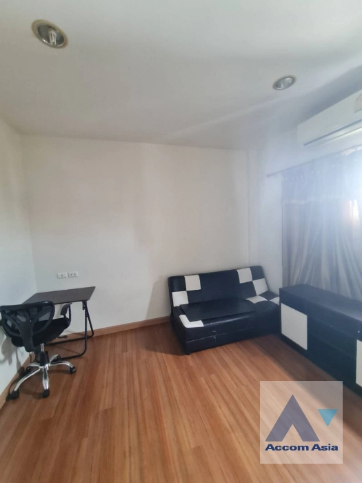 10  3 br House for rent and sale in Pattanakarn ,Bangkok ARL Hua Mak at House AA43544