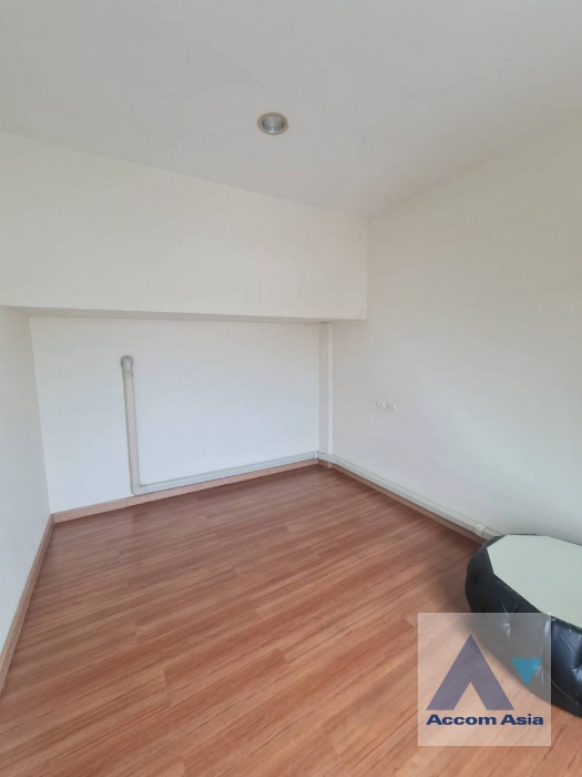 6  3 br House for rent and sale in Pattanakarn ,Bangkok ARL Hua Mak at House AA43544