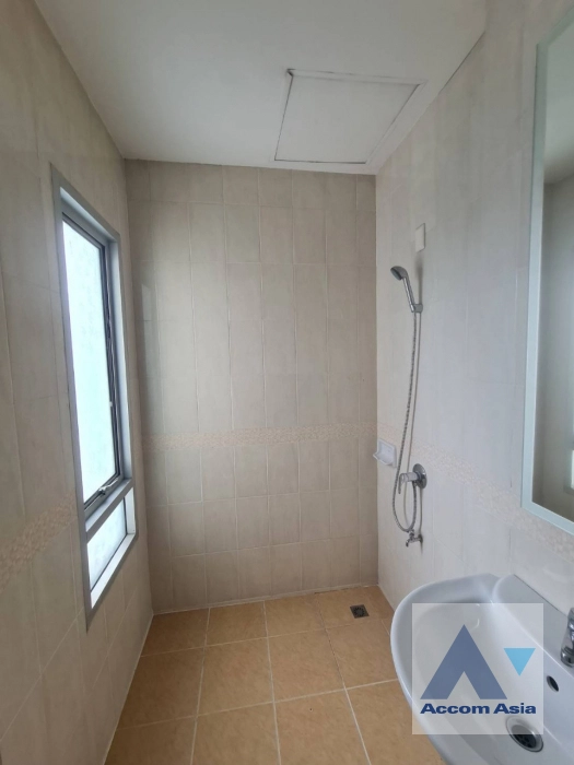 14  3 br House for rent and sale in Pattanakarn ,Bangkok ARL Hua Mak at House AA43544