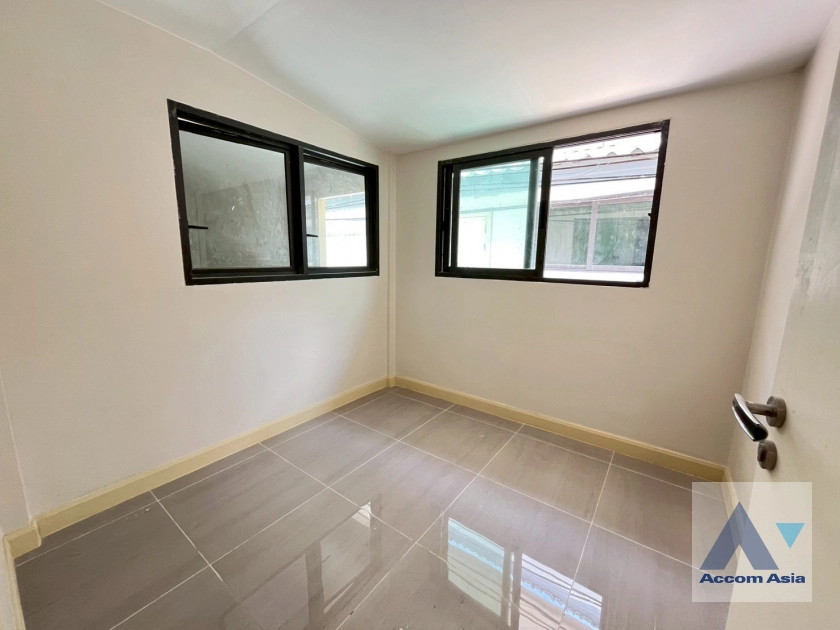 24  4 br Townhouse For Rent in Sukhumvit ,Bangkok BTS Phrom Phong at KLANG Nivas AA43546