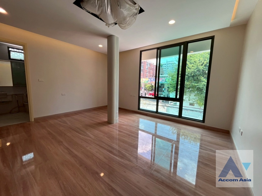 8  4 br Townhouse For Rent in Sukhumvit ,Bangkok BTS Phrom Phong at KLANG Nivas AA43546