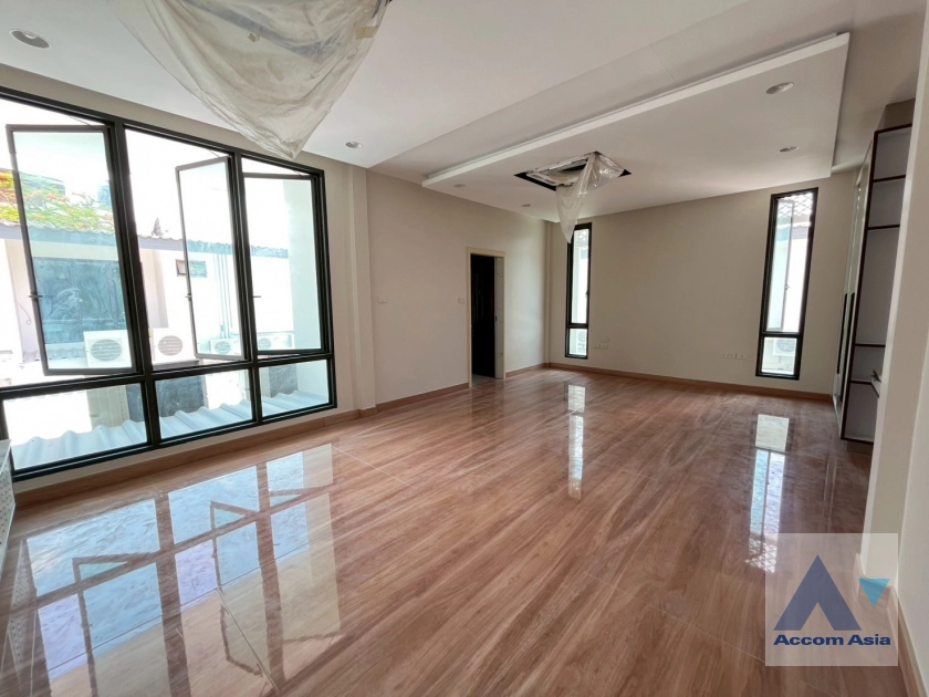 10  4 br Townhouse For Rent in Sukhumvit ,Bangkok BTS Phrom Phong at KLANG Nivas AA43546