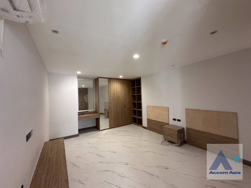 5  2 br Apartment for rent and sale in Sukhumvit ,Bangkok BTS Nana - MRT Sukhumvit at Private Environment Space AA43549