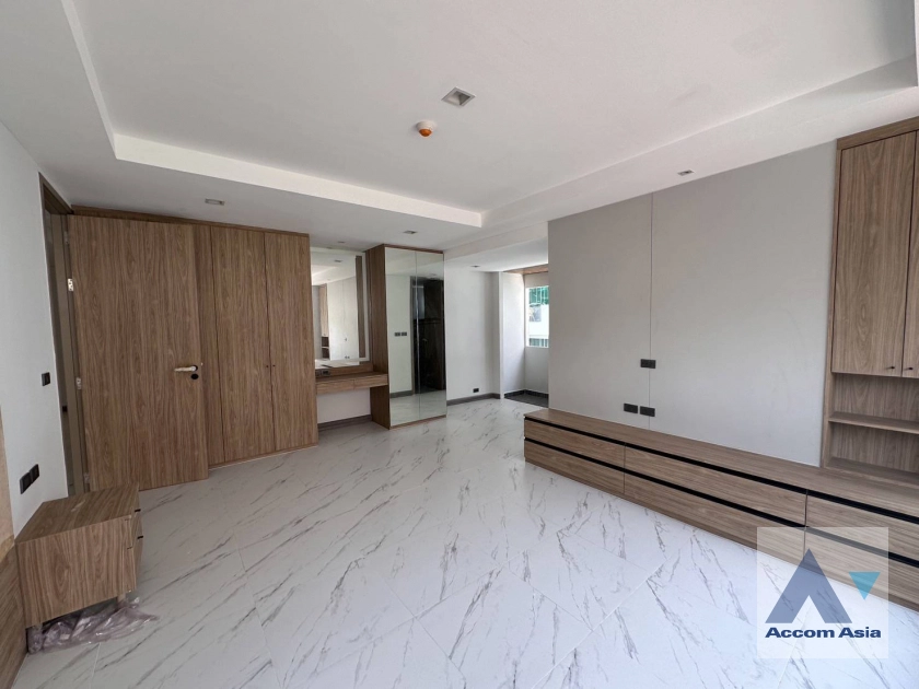 Pet friendly |  Private Environment Space Apartment  2 Bedroom for Sale & Rent MRT Sukhumvit in Sukhumvit Bangkok