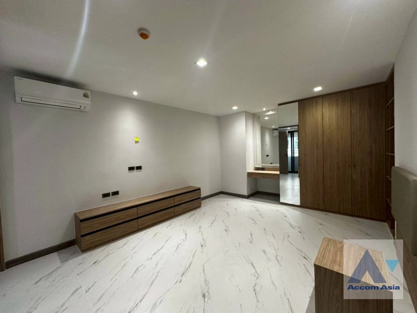 7  2 br Apartment For Rent in Sukhumvit ,Bangkok BTS Nana - MRT Sukhumvit at Private Environment Space AA43549