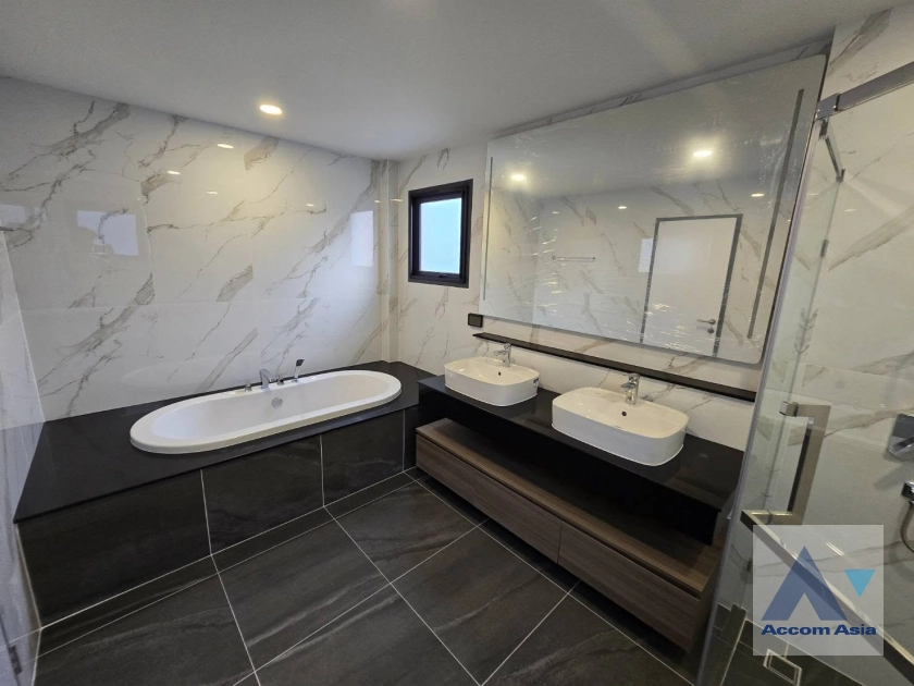 15  4 br House for rent and sale in Samutprakan ,Samutprakan BTS Bang Na at The City Bangna AA43552