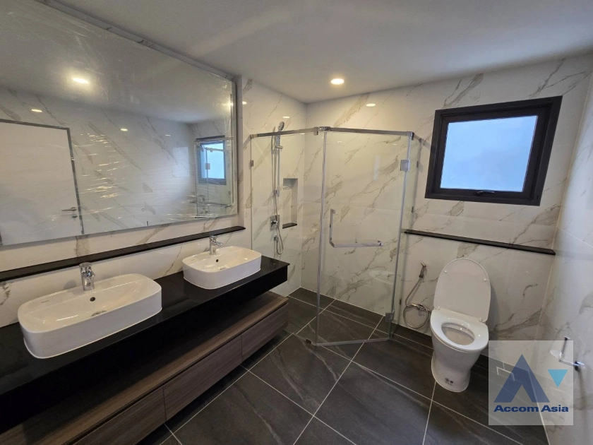 16  4 br House for rent and sale in Samutprakan ,Samutprakan BTS Bang Na at The City Bangna AA43552