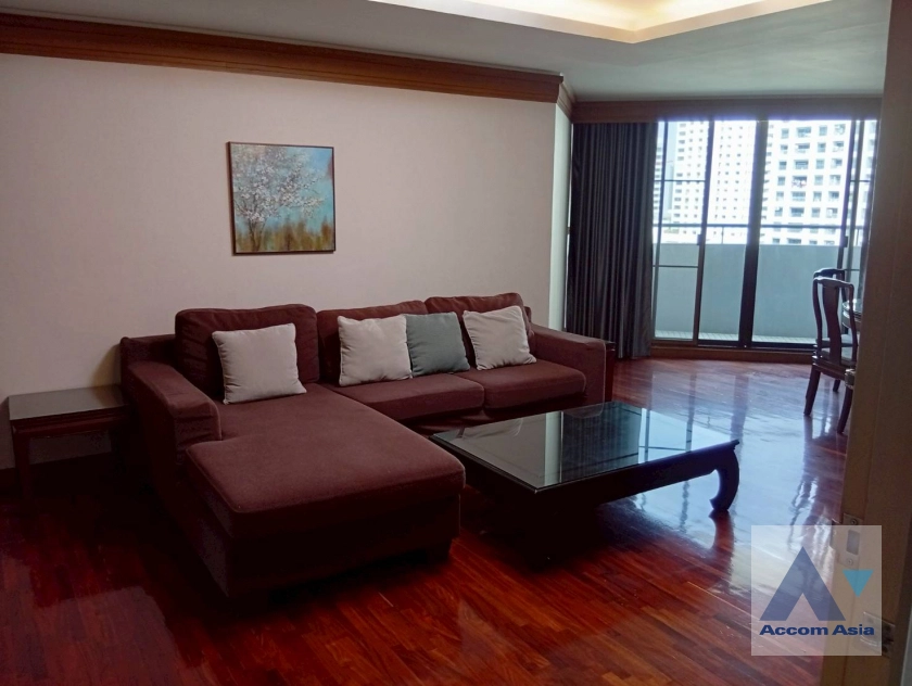 Contemporary Lifestyle Apartment  3 Bedroom for Rent BTS Nana in Sukhumvit Bangkok