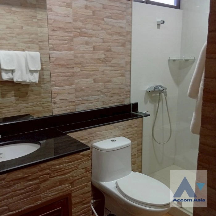 13  3 br Apartment For Rent in Sukhumvit ,Bangkok BTS Nana at Contemporary Lifestyle AA43562