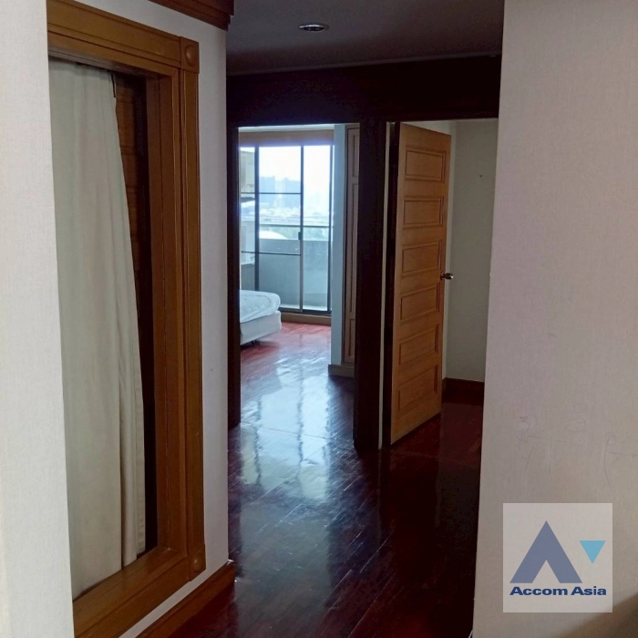 5  3 br Apartment For Rent in Sukhumvit ,Bangkok BTS Nana at Contemporary Lifestyle AA43562