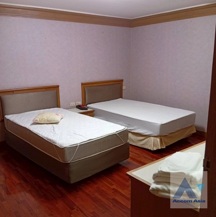 10  3 br Apartment For Rent in Sukhumvit ,Bangkok BTS Nana at Contemporary Lifestyle AA43562