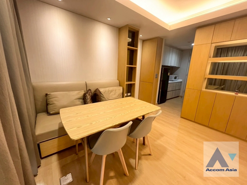 unit 2 Bedrooms  Condominium For Rent & Sale in Sukhumvit, Bangkok  near BTS Phrom Phong (AA43563)