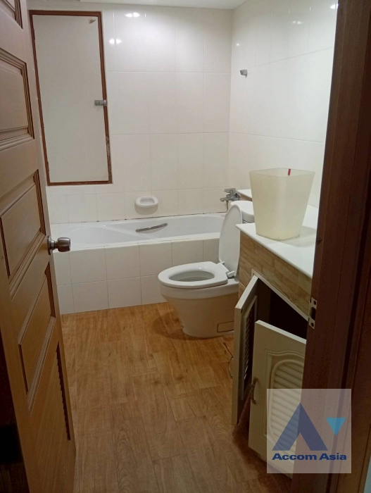 11  3 br Apartment For Rent in Sukhumvit ,Bangkok BTS Nana at Contemporary Lifestyle AA43565