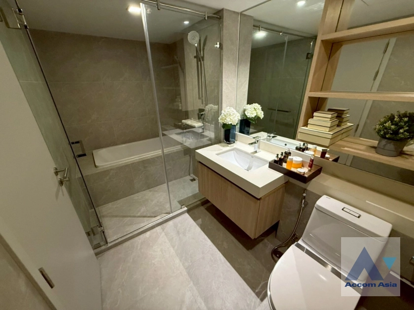 17  4 br Apartment For Rent in Sukhumvit ,Bangkok BTS Asok at Comfortable of Living Space AA43568