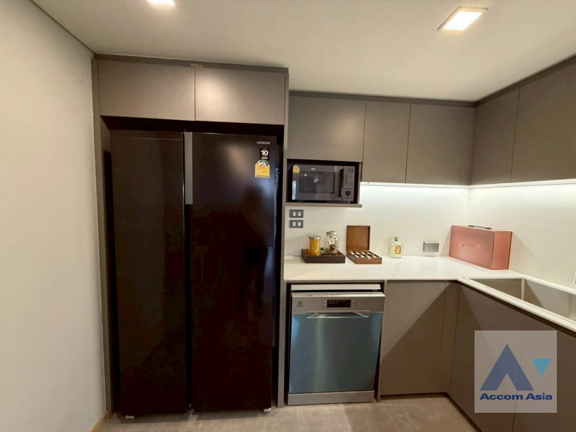 5  4 br Apartment For Rent in Sukhumvit ,Bangkok BTS Asok at Comfortable of Living Space AA43568