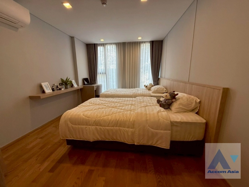 11  4 br Apartment For Rent in Sukhumvit ,Bangkok BTS Asok at Comfortable of Living Space AA43568
