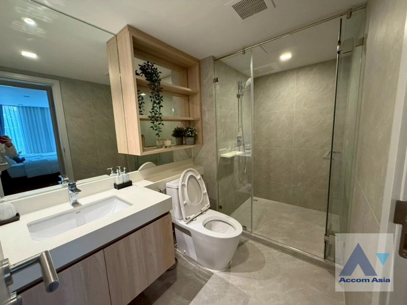 18  4 br Apartment For Rent in Sukhumvit ,Bangkok BTS Asok at Comfortable of Living Space AA43568