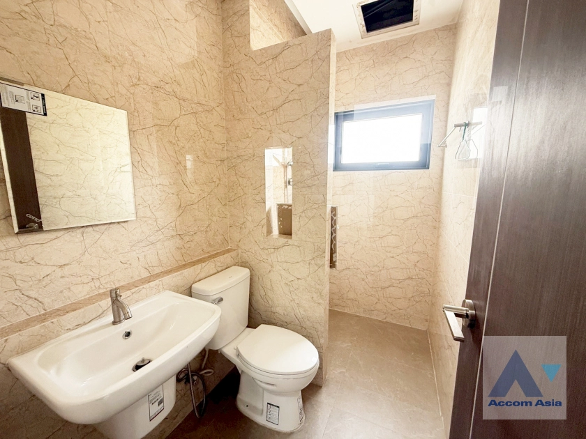 18  5 br House For Rent in Sukhumvit ,Bangkok BTS Thong Lo AA43569