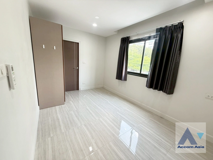 15  5 br House For Rent in Sukhumvit ,Bangkok BTS Thong Lo AA43569