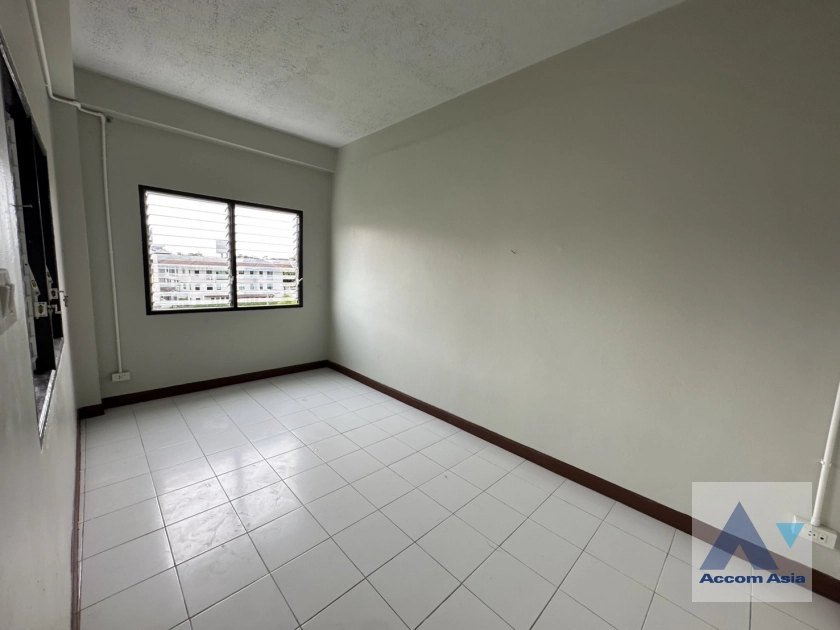 39  4 br Townhouse for rent and sale in Sathorn ,Bangkok MRT Khlong Toei - MRT Lumphini at Yenakart Residence AA43570