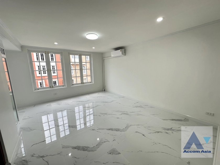 21  4 br Townhouse for rent and sale in Sathorn ,Bangkok MRT Khlong Toei - MRT Lumphini at Yenakart Residence AA43570