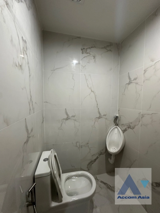 38  4 br Townhouse for rent and sale in Sathorn ,Bangkok MRT Khlong Toei - MRT Lumphini at Yenakart Residence AA43570