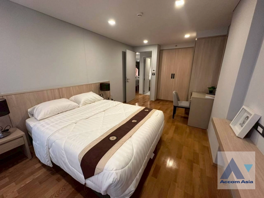 10  2 br Apartment For Rent in Sukhumvit ,Bangkok BTS Asok at Comfortable of Living Space AA43574