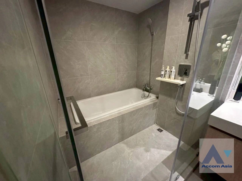 14  2 br Apartment For Rent in Sukhumvit ,Bangkok BTS Asok at Comfortable of Living Space AA43574