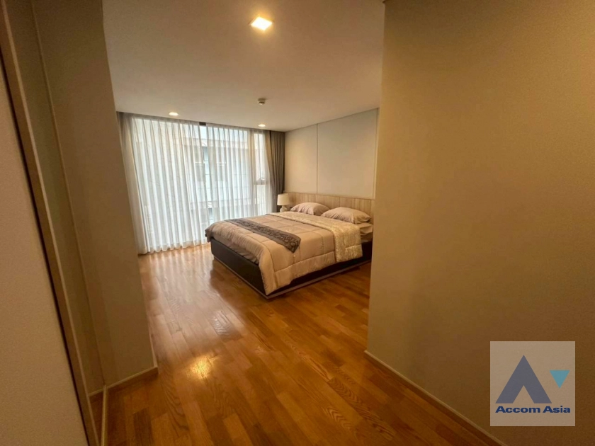8  2 br Apartment For Rent in Sukhumvit ,Bangkok BTS Asok at Comfortable of Living Space AA43574